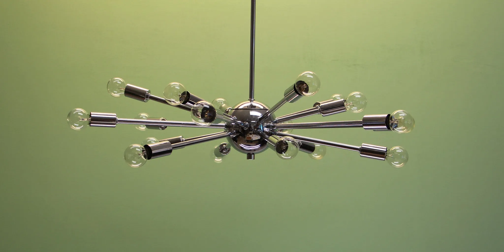 24" Classic Sputnik