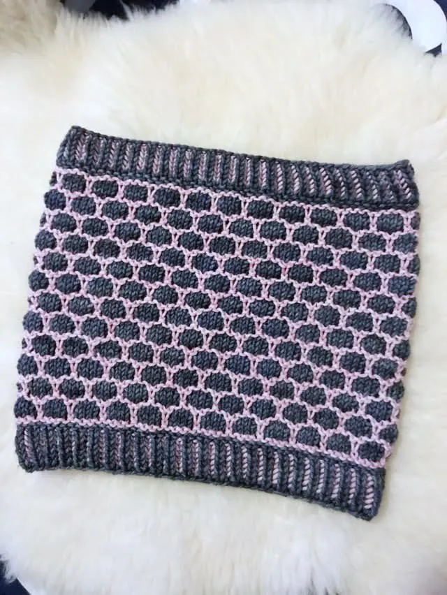 The Solidarity Cowl knitting PATTERN
