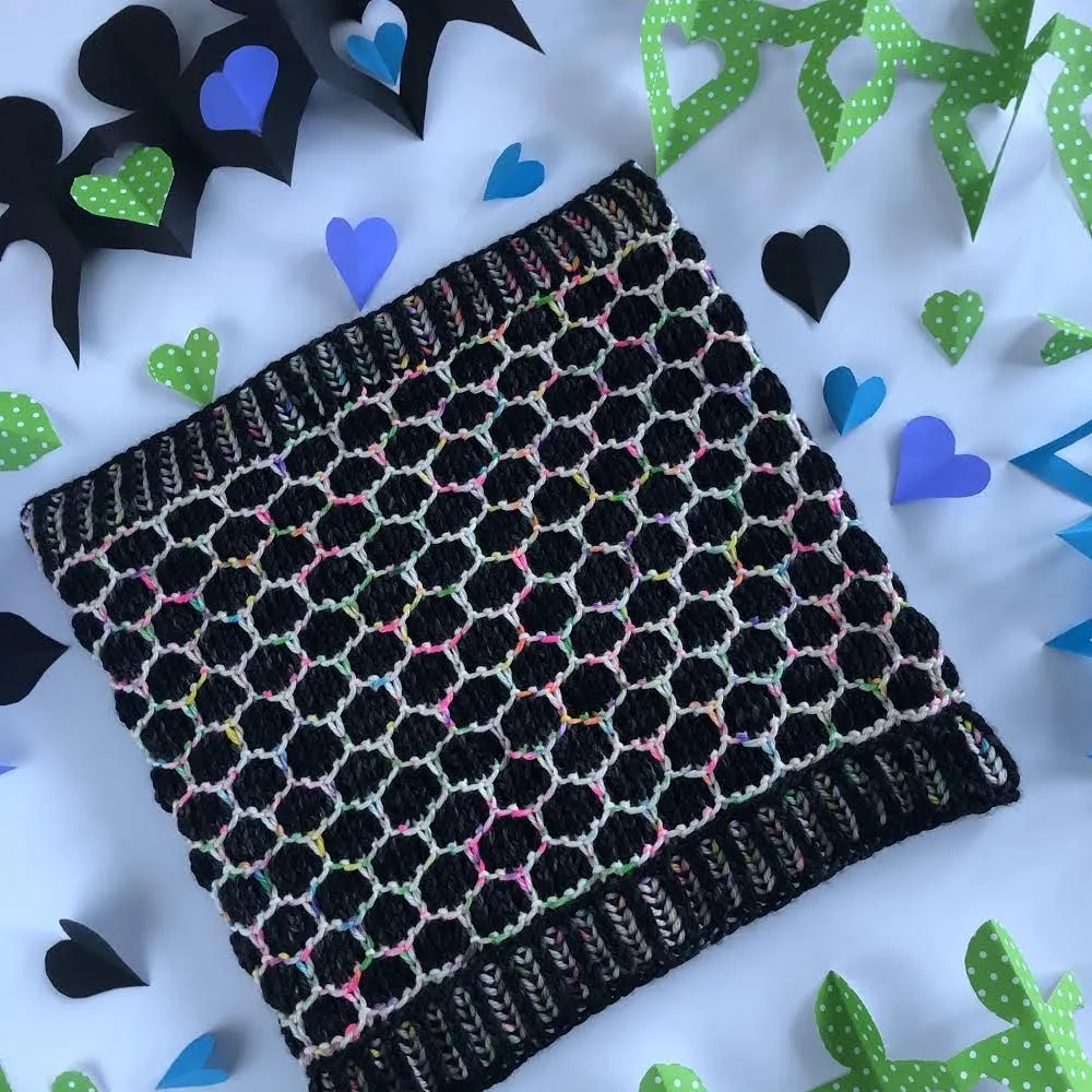 The Solidarity Cowl knitting PATTERN